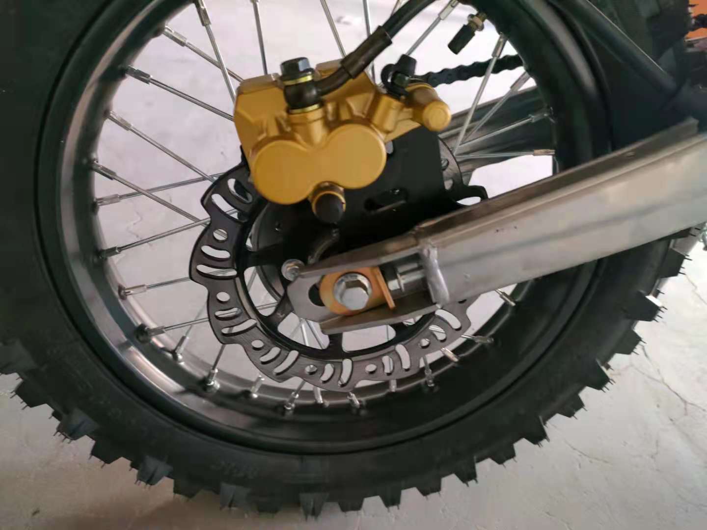 125CC Low Price Off Road Singl - Motorcycle Gear Price recension och pris